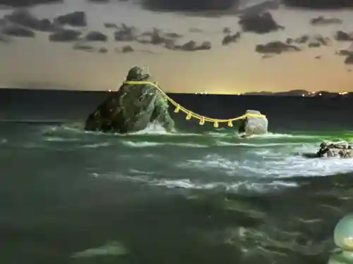 二見興玉神社の{uncategorized: "未分類", other: "その他", undefined: "問題あり", building: "その他建物", grave: "お墓", sacred_gate: "鳥居", guardian: "狛犬", statue: "像", buddha: "仏像", history: "歴史", nature: "自然", garden: "庭園", animal: "動物", pagoda: "塔", temizu: "手水舎", mountain_gate: "山門・神門", sanctuary: "本殿・本堂", subordinate: "末社・摂社", art: "芸術", scenery: "景色", jizo: "地蔵", ema: "絵馬", goshuin: "御朱印", omikuji: "おみくじ", items: "授与品その他", amulet: "お守り", goshuincho: "御朱印帳", eats: "食事", festival: "お祭り", votive_dance: "神楽", shichigosan: "七五三参", wedding: "結婚式", experience: "体験その他", initially: "初詣", around: "周辺", anti_infection: "感染症対策"}