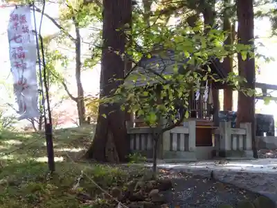 諏訪大社下社秋宮の末社・摂社