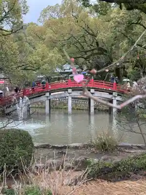 太宰府天満宮の{uncategorized: "未分類", other: "その他", undefined: "問題あり", building: "その他建物", grave: "お墓", sacred_gate: "鳥居", guardian: "狛犬", statue: "像", buddha: "仏像", history: "歴史", nature: "自然", garden: "庭園", animal: "動物", pagoda: "塔", temizu: "手水舎", mountain_gate: "山門・神門", sanctuary: "本殿・本堂", subordinate: "末社・摂社", art: "芸術", scenery: "景色", jizo: "地蔵", ema: "絵馬", goshuin: "御朱印", omikuji: "おみくじ", items: "授与品その他", amulet: "お守り", goshuincho: "御朱印帳", eats: "食事", festival: "お祭り", votive_dance: "神楽", shichigosan: "七五三参", wedding: "結婚式", experience: "体験その他", initially: "初詣", around: "周辺", anti_infection: "感染症対策"}