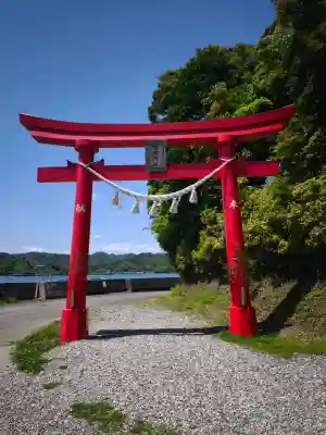 鳴無神社の{uncategorized: "未分類", other: "その他", undefined: "問題あり", building: "その他建物", grave: "お墓", sacred_gate: "鳥居", guardian: "狛犬", statue: "像", buddha: "仏像", history: "歴史", nature: "自然", garden: "庭園", animal: "動物", pagoda: "塔", temizu: "手水舎", mountain_gate: "山門・神門", sanctuary: "本殿・本堂", subordinate: "末社・摂社", art: "芸術", scenery: "景色", jizo: "地蔵", ema: "絵馬", goshuin: "御朱印", omikuji: "おみくじ", items: "授与品その他", amulet: "お守り", goshuincho: "御朱印帳", eats: "食事", festival: "お祭り", votive_dance: "神楽", shichigosan: "七五三参", wedding: "結婚式", experience: "体験その他", initially: "初詣", around: "周辺", anti_infection: "感染症対策"}