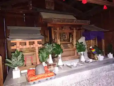 首塚社の本殿・本堂