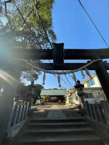 生麦杉山神社の{uncategorized: "未分類", other: "その他", undefined: "問題あり", building: "その他建物", grave: "お墓", sacred_gate: "鳥居", guardian: "狛犬", statue: "像", buddha: "仏像", history: "歴史", nature: "自然", garden: "庭園", animal: "動物", pagoda: "塔", temizu: "手水舎", mountain_gate: "山門・神門", sanctuary: "本殿・本堂", subordinate: "末社・摂社", art: "芸術", scenery: "景色", jizo: "地蔵", ema: "絵馬", goshuin: "御朱印", omikuji: "おみくじ", items: "授与品その他", amulet: "お守り", goshuincho: "御朱印帳", eats: "食事", festival: "お祭り", votive_dance: "神楽", shichigosan: "七五三参", wedding: "結婚式", experience: "体験その他", initially: "初詣", around: "周辺", anti_infection: "感染症対策"}