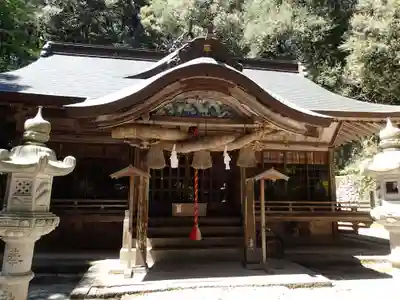 宗形神社の本殿・本堂