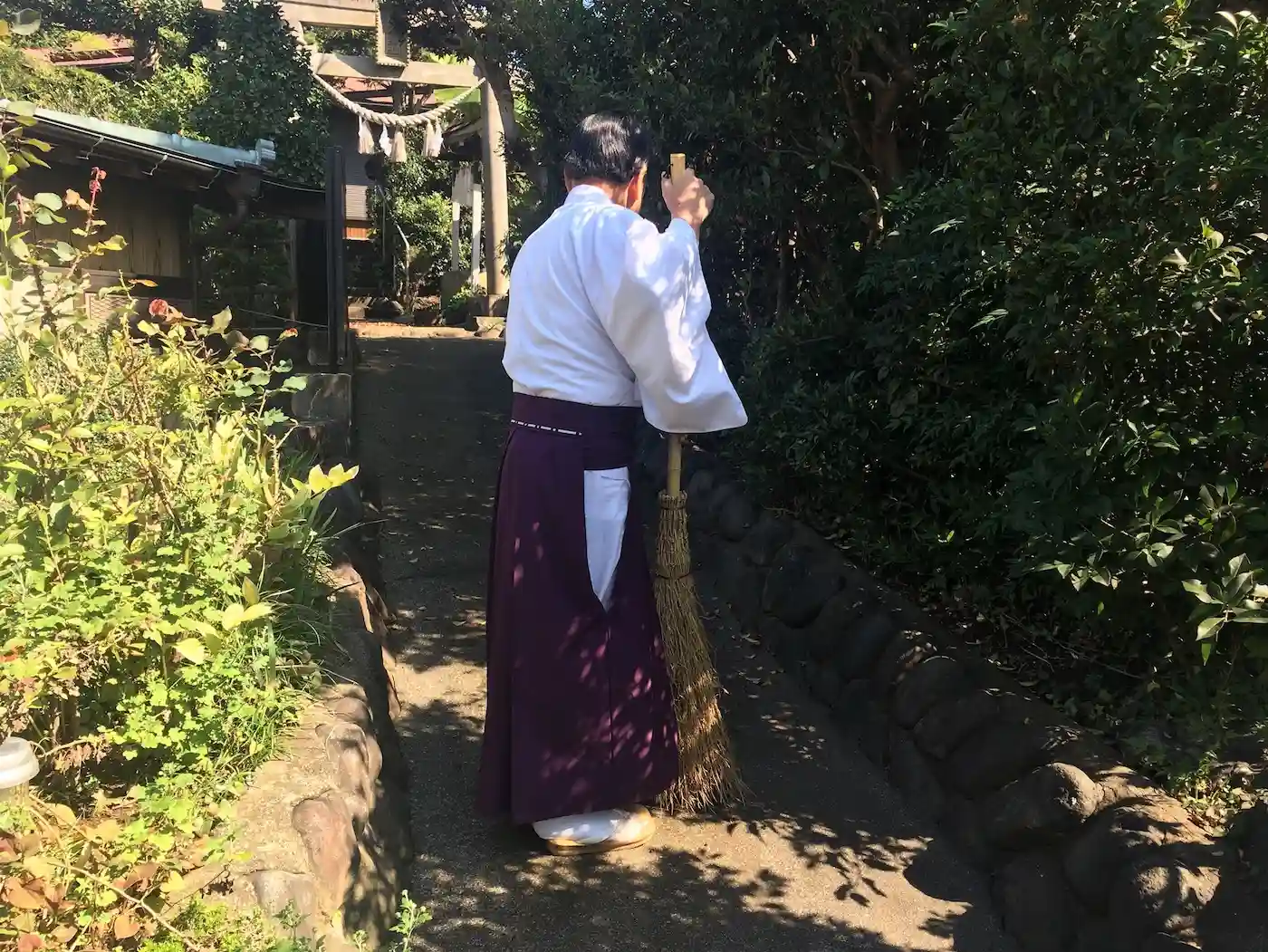 神主さんの服装 袴の色で位がわかるって本当