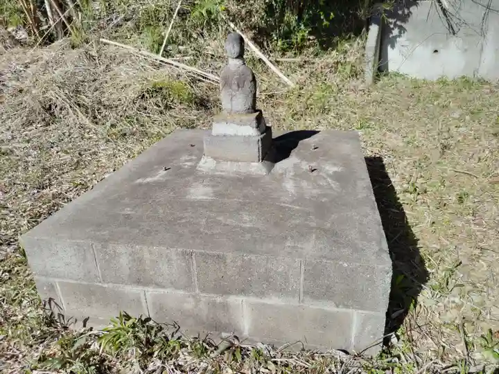 菅谷不動堂(龍泉院境外仏堂)の地蔵