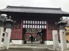 山名八幡宮の山門