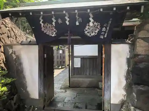 清水寺の山門・神門