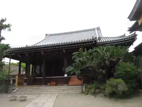 淨教寺の本殿