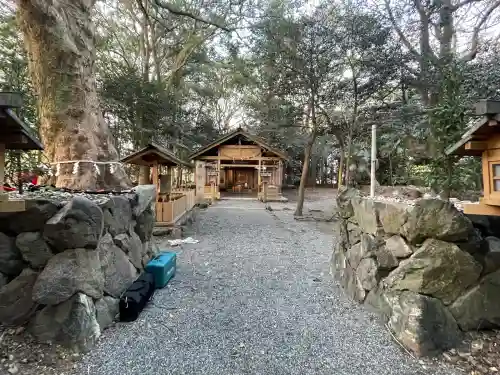 磯神社の{uncategorized: "未分類", other: "その他", undefined: "問題あり", building: "その他建物", grave: "お墓", sacred_gate: "鳥居", guardian: "狛犬", statue: "像", buddha: "仏像", history: "歴史", nature: "自然", garden: "庭園", animal: "動物", pagoda: "塔", temizu: "手水舎", mountain_gate: "山門・神門", sanctuary: "本殿・本堂", subordinate: "末社・摂社", art: "芸術", scenery: "景色", jizo: "地蔵", ema: "絵馬", goshuin: "御朱印", omikuji: "おみくじ", items: "授与品その他", amulet: "お守り", goshuincho: "御朱印帳", eats: "食事", festival: "お祭り", votive_dance: "神楽", shichigosan: "七五三参", wedding: "結婚式", experience: "体験その他", initially: "初詣", around: "周辺", anti_infection: "感染症対策"}