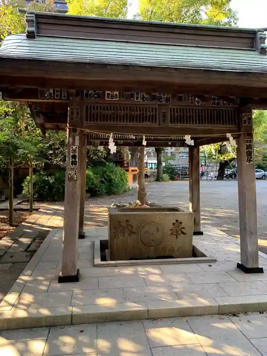 稲毛神社の手水舎