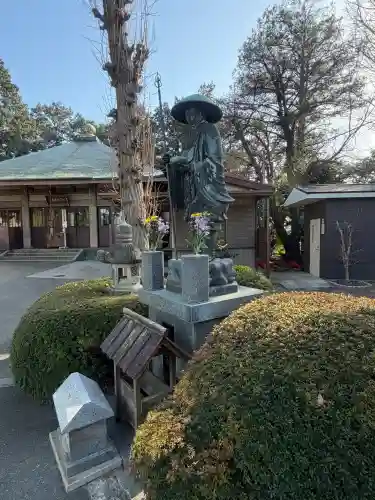福徳院の{uncategorized: "未分類", other: "その他", undefined: "問題あり", building: "その他建物", grave: "お墓", sacred_gate: "鳥居", guardian: "狛犬", statue: "像", buddha: "仏像", history: "歴史", nature: "自然", garden: "庭園", animal: "動物", pagoda: "塔", temizu: "手水舎", mountain_gate: "山門・神門", sanctuary: "本殿・本堂", subordinate: "末社・摂社", art: "芸術", scenery: "景色", jizo: "地蔵", ema: "絵馬", goshuin: "御朱印", omikuji: "おみくじ", items: "授与品その他", amulet: "お守り", goshuincho: "御朱印帳", eats: "食事", festival: "お祭り", votive_dance: "神楽", shichigosan: "七五三参", wedding: "結婚式", experience: "体験その他", initially: "初詣", around: "周辺", anti_infection: "感染症対策"}