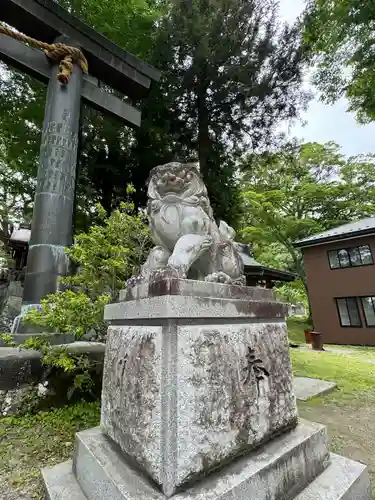 諏訪大社上社前宮の狛犬