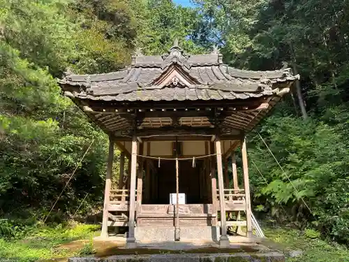 衆良神社の本殿・本堂