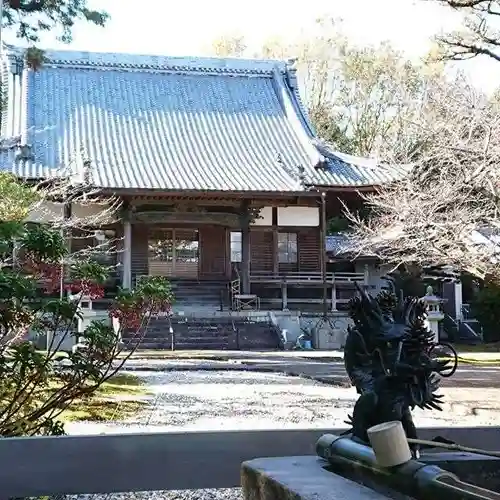 長福寺の本殿・本堂