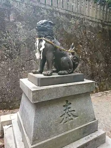 飛騨東照宮の狛犬