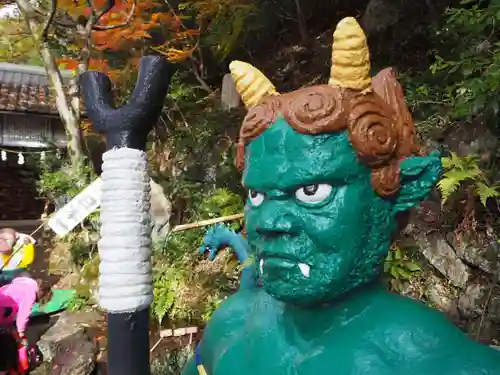 桃太郎神社（栗栖）の像