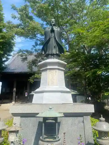 法心寺の像