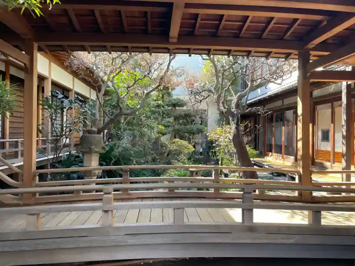 西教寺の{uncategorized: "未分類", other: "その他", undefined: "問題あり", building: "その他建物", grave: "お墓", sacred_gate: "鳥居", guardian: "狛犬", statue: "像", buddha: "仏像", history: "歴史", nature: "自然", garden: "庭園", animal: "動物", pagoda: "塔", temizu: "手水舎", mountain_gate: "山門・神門", sanctuary: "本殿・本堂", subordinate: "末社・摂社", art: "芸術", scenery: "景色", jizo: "地蔵", ema: "絵馬", goshuin: "御朱印", omikuji: "おみくじ", items: "授与品その他", amulet: "お守り", goshuincho: "御朱印帳", eats: "食事", festival: "お祭り", votive_dance: "神楽", shichigosan: "七五三参", wedding: "結婚式", experience: "体験その他", initially: "初詣", around: "周辺", anti_infection: "感染症対策"}