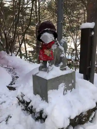 草津穴守稲荷神社の狛犬