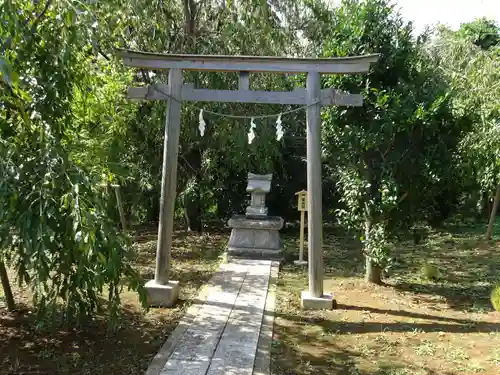 比々多神社の鳥居