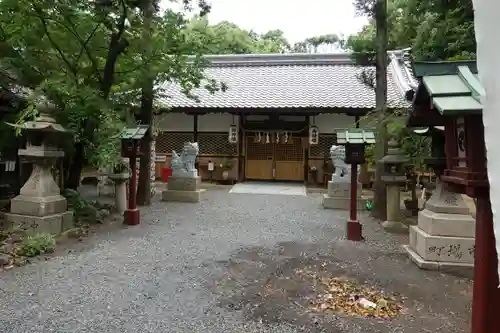 御殿山神社の本殿