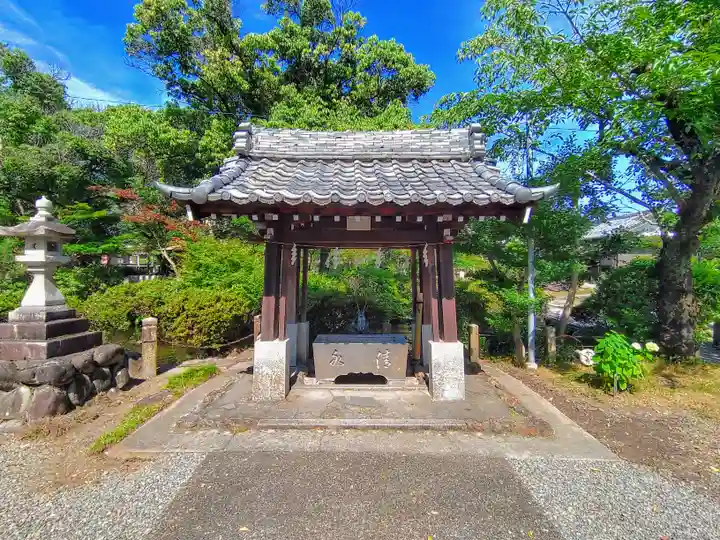 籠守勝手神社(木曽川町黒田)の手水舎