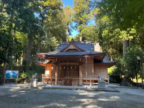 須山浅間神社の本殿