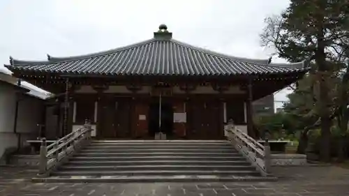 弘法寺の本殿・本堂