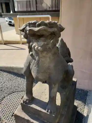 白金氷川神社の狛犬