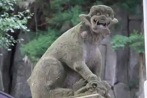 八幡神社（岩窪切岸城址）の狛犬