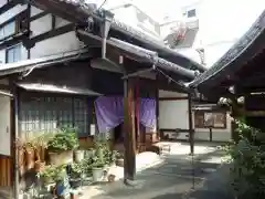 慈芳院の本殿