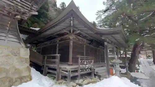 宝珠山 立石寺の{uncategorized: "未分類", other: "その他", undefined: "問題あり", building: "その他建物", grave: "お墓", sacred_gate: "鳥居", guardian: "狛犬", statue: "像", buddha: "仏像", history: "歴史", nature: "自然", garden: "庭園", animal: "動物", pagoda: "塔", temizu: "手水舎", mountain_gate: "山門・神門", sanctuary: "本殿・本堂", subordinate: "末社・摂社", art: "芸術", scenery: "景色", jizo: "地蔵", ema: "絵馬", goshuin: "御朱印", omikuji: "おみくじ", items: "授与品その他", amulet: "お守り", goshuincho: "御朱印帳", eats: "食事", festival: "お祭り", votive_dance: "神楽", shichigosan: "七五三参", wedding: "結婚式", experience: "体験その他", initially: "初詣", around: "周辺", anti_infection: "感染症対策"}