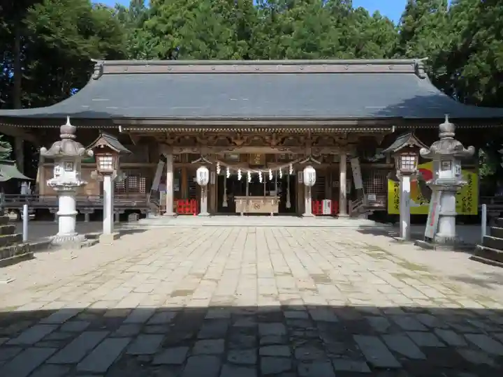 櫛引八幡宮の本殿・本堂