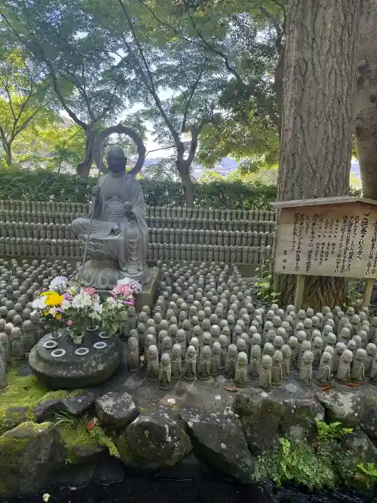 長谷寺の{uncategorized: "未分類", other: "その他", undefined: "問題あり", building: "その他建物", grave: "お墓", sacred_gate: "鳥居", guardian: "狛犬", statue: "像", buddha: "仏像", history: "歴史", nature: "自然", garden: "庭園", animal: "動物", pagoda: "塔", temizu: "手水舎", mountain_gate: "山門・神門", sanctuary: "本殿・本堂", subordinate: "末社・摂社", art: "芸術", scenery: "景色", jizo: "地蔵", ema: "絵馬", goshuin: "御朱印", omikuji: "おみくじ", items: "授与品その他", amulet: "お守り", goshuincho: "御朱印帳", eats: "食事", festival: "お祭り", votive_dance: "神楽", shichigosan: "七五三参", wedding: "結婚式", experience: "体験その他", initially: "初詣", around: "周辺", anti_infection: "感染症対策"}