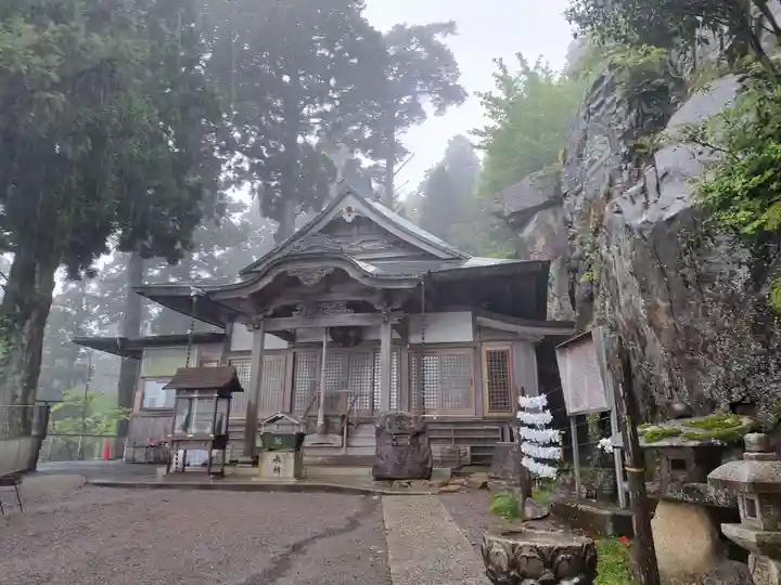 弘法寺の本殿・本堂