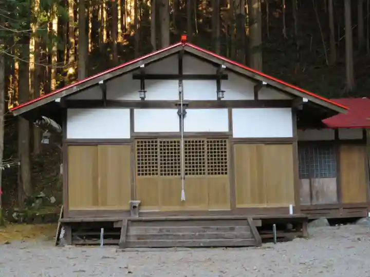 白山神社の本殿・本堂