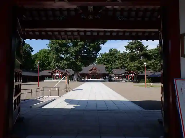 北海道護國神社の山門・神門