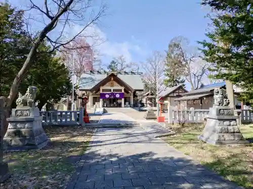 永山神社の{uncategorized: "未分類", other: "その他", undefined: "問題あり", building: "その他建物", grave: "お墓", sacred_gate: "鳥居", guardian: "狛犬", statue: "像", buddha: "仏像", history: "歴史", nature: "自然", garden: "庭園", animal: "動物", pagoda: "塔", temizu: "手水舎", mountain_gate: "山門・神門", sanctuary: "本殿・本堂", subordinate: "末社・摂社", art: "芸術", scenery: "景色", jizo: "地蔵", ema: "絵馬", goshuin: "御朱印", omikuji: "おみくじ", items: "授与品その他", amulet: "お守り", goshuincho: "御朱印帳", eats: "食事", festival: "お祭り", votive_dance: "神楽", shichigosan: "七五三参", wedding: "結婚式", experience: "体験その他", initially: "初詣", around: "周辺", anti_infection: "感染症対策"}