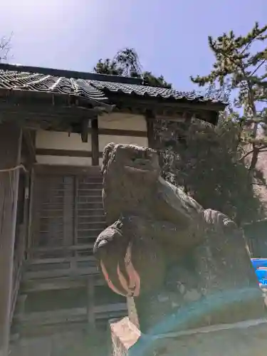 住三吉神社の{uncategorized: "未分類", other: "その他", undefined: "問題あり", building: "その他建物", grave: "お墓", sacred_gate: "鳥居", guardian: "狛犬", statue: "像", buddha: "仏像", history: "歴史", nature: "自然", garden: "庭園", animal: "動物", pagoda: "塔", temizu: "手水舎", mountain_gate: "山門・神門", sanctuary: "本殿・本堂", subordinate: "末社・摂社", art: "芸術", scenery: "景色", jizo: "地蔵", ema: "絵馬", goshuin: "御朱印", omikuji: "おみくじ", items: "授与品その他", amulet: "お守り", goshuincho: "御朱印帳", eats: "食事", festival: "お祭り", votive_dance: "神楽", shichigosan: "七五三参", wedding: "結婚式", experience: "体験その他", initially: "初詣", around: "周辺", anti_infection: "感染症対策"}