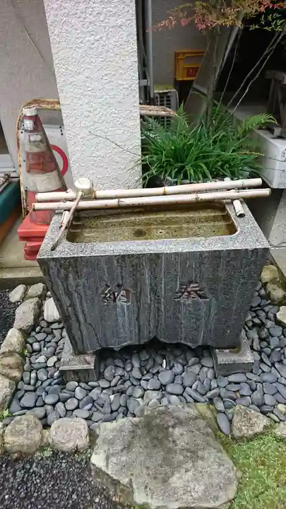 元赤城神社の手水舎