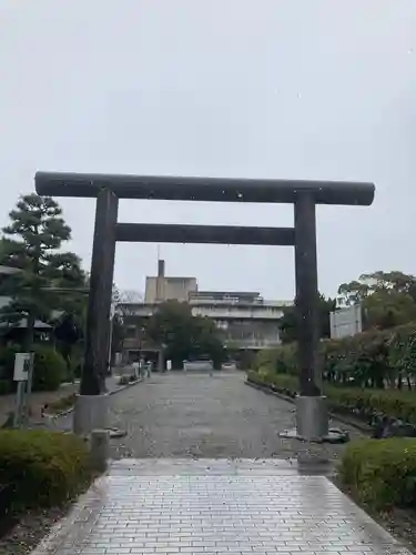 滋賀県護国神社の鳥居