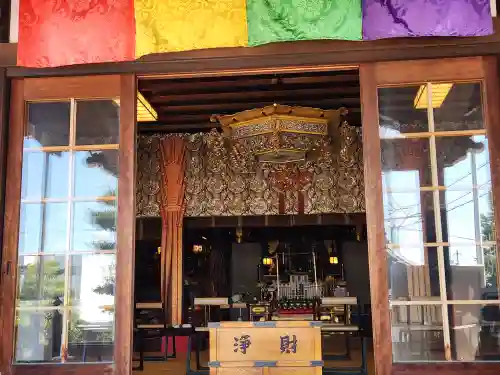 長福寺の本殿