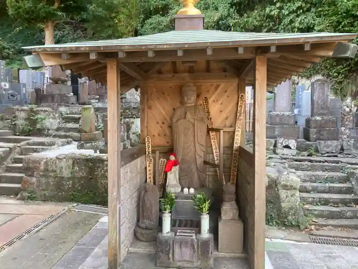 顕正寺(神奈川県)