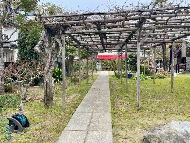 安国院の{uncategorized: "未分類", other: "その他", undefined: "問題あり", building: "その他建物", grave: "お墓", sacred_gate: "鳥居", guardian: "狛犬", statue: "像", buddha: "仏像", history: "歴史", nature: "自然", garden: "庭園", animal: "動物", pagoda: "塔", temizu: "手水舎", mountain_gate: "山門・神門", sanctuary: "本殿・本堂", subordinate: "末社・摂社", art: "芸術", scenery: "景色", jizo: "地蔵", ema: "絵馬", goshuin: "御朱印", omikuji: "おみくじ", items: "授与品その他", amulet: "お守り", goshuincho: "御朱印帳", eats: "食事", festival: "お祭り", votive_dance: "神楽", shichigosan: "七五三参", wedding: "結婚式", experience: "体験その他", initially: "初詣", around: "周辺", anti_infection: "感染症対策"}