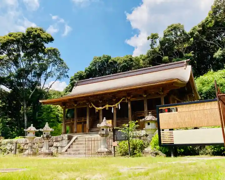 瀧山寺の本殿・本堂