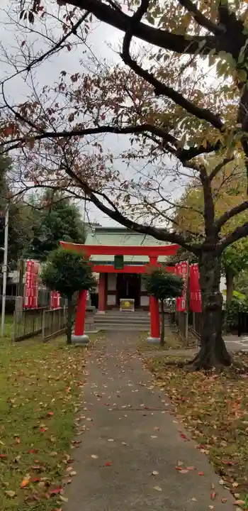 稲荷神社の鳥居