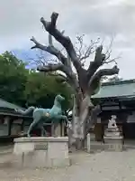 金岡神社の像