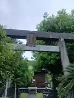 神明神社の{uncategorized: "未分類", other: "その他", undefined: "問題あり", building: "その他建物", grave: "お墓", sacred_gate: "鳥居", guardian: "狛犬", statue: "像", buddha: "仏像", history: "歴史", nature: "自然", garden: "庭園", animal: "動物", pagoda: "塔", temizu: "手水舎", mountain_gate: "山門・神門", sanctuary: "本殿・本堂", subordinate: "末社・摂社", art: "芸術", scenery: "景色", jizo: "地蔵", ema: "絵馬", goshuin: "御朱印", omikuji: "おみくじ", items: "授与品その他", amulet: "お守り", goshuincho: "御朱印帳", eats: "食事", festival: "お祭り", votive_dance: "神楽", shichigosan: "七五三参", wedding: "結婚式", experience: "体験その他", initially: "初詣", around: "周辺", anti_infection: "感染症対策"}