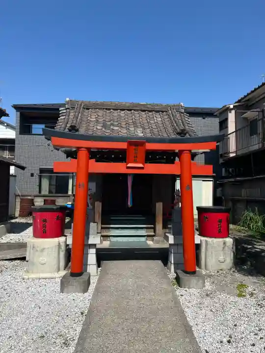 鴎稲荷神社の{uncategorized: "未分類", other: "その他", undefined: "問題あり", building: "その他建物", grave: "お墓", sacred_gate: "鳥居", guardian: "狛犬", statue: "像", buddha: "仏像", history: "歴史", nature: "自然", garden: "庭園", animal: "動物", pagoda: "塔", temizu: "手水舎", mountain_gate: "山門・神門", sanctuary: "本殿・本堂", subordinate: "末社・摂社", art: "芸術", scenery: "景色", jizo: "地蔵", ema: "絵馬", goshuin: "御朱印", omikuji: "おみくじ", items: "授与品その他", amulet: "お守り", goshuincho: "御朱印帳", eats: "食事", festival: "お祭り", votive_dance: "神楽", shichigosan: "七五三参", wedding: "結婚式", experience: "体験その他", initially: "初詣", around: "周辺", anti_infection: "感染症対策"}