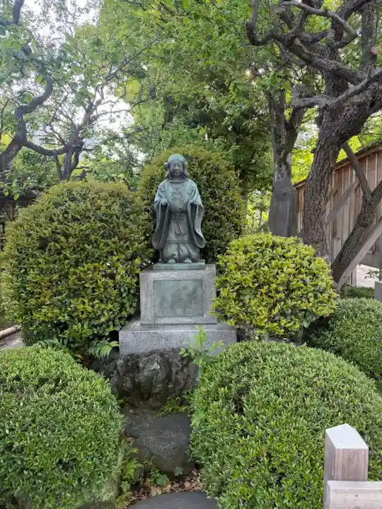 亀戸天神社の{uncategorized: "未分類", other: "その他", undefined: "問題あり", building: "その他建物", grave: "お墓", sacred_gate: "鳥居", guardian: "狛犬", statue: "像", buddha: "仏像", history: "歴史", nature: "自然", garden: "庭園", animal: "動物", pagoda: "塔", temizu: "手水舎", mountain_gate: "山門・神門", sanctuary: "本殿・本堂", subordinate: "末社・摂社", art: "芸術", scenery: "景色", jizo: "地蔵", ema: "絵馬", goshuin: "御朱印", omikuji: "おみくじ", items: "授与品その他", amulet: "お守り", goshuincho: "御朱印帳", eats: "食事", festival: "お祭り", votive_dance: "神楽", shichigosan: "七五三参", wedding: "結婚式", experience: "体験その他", initially: "初詣", around: "周辺", anti_infection: "感染症対策"}